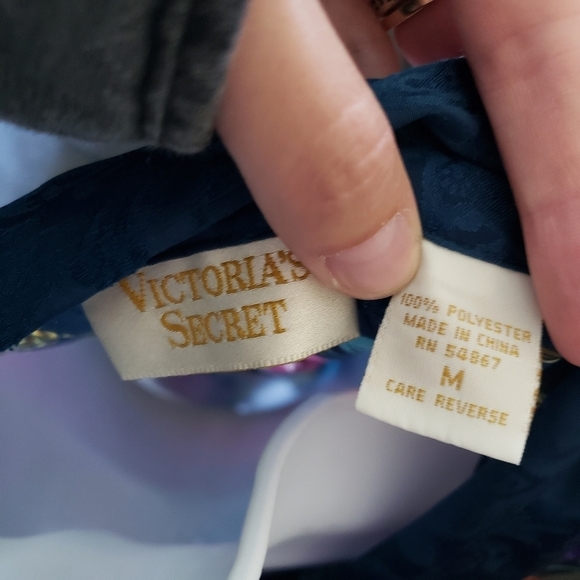 Victoria's Secret Vintage Gold Label Silky Navy Blue Pajama Top Shirt Floral Med - Picture 6 of 8